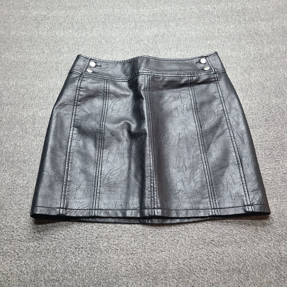 Free People Black Vegan Leather Mini Skirt 6/8 Panelled Snap Button Back Zip